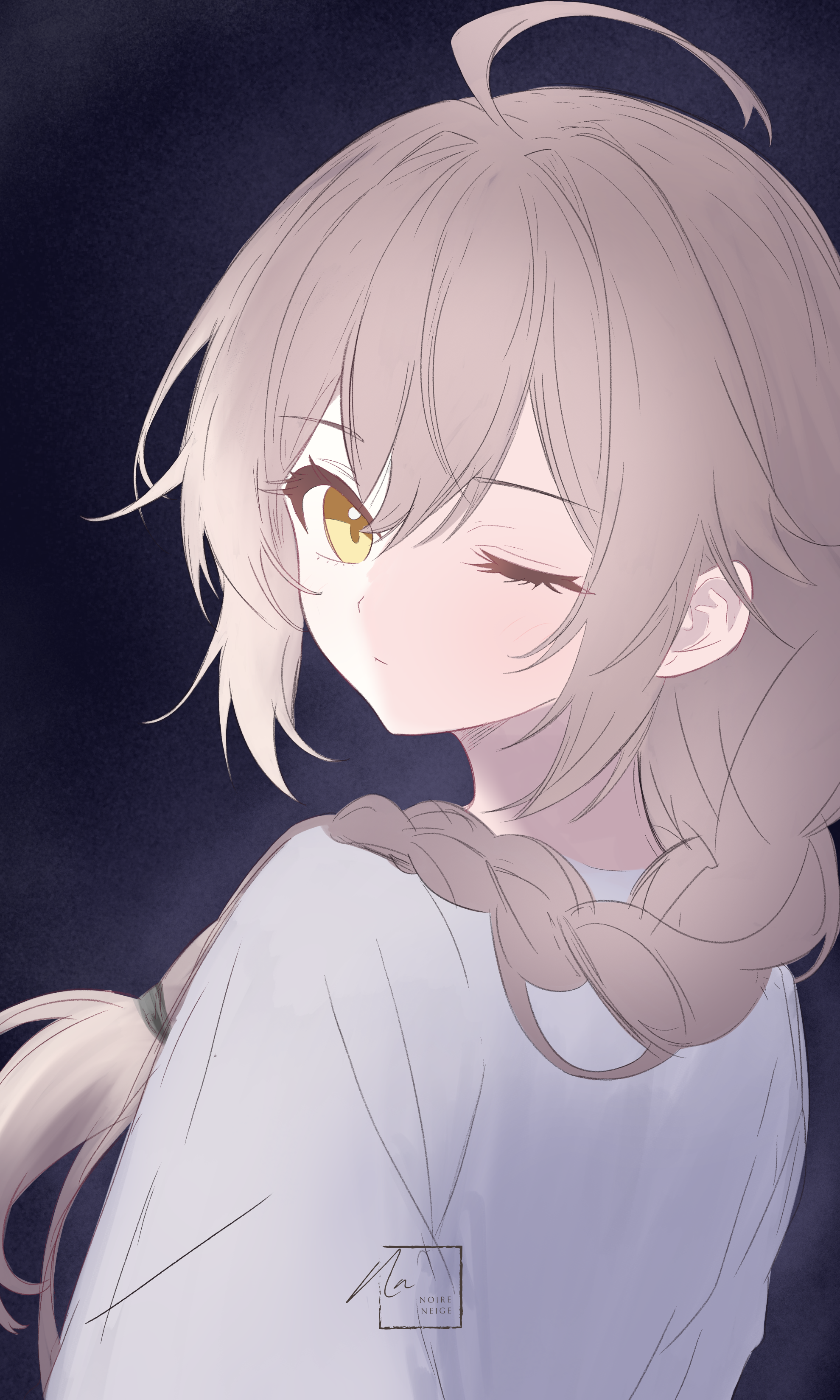 noire neige, kokona (strinova), strinova, highres, 1girl, :<, ahoge, braid, braided ponytail, brown hair, from behind, hair between eyes, hair over shoulder, long hair, looking at viewer, looking back, low ponytail, night, night sky, one eye closed, outdoors, ponytail, shadow, simple background, sky, solo, wink, yellow eyes