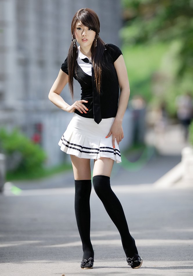 hwang mi hee, photo (medium), cosplay, school uniform, serafuku, thighhighs, twintails
