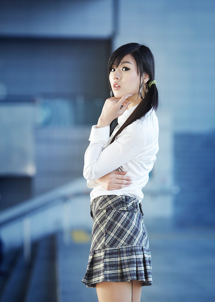 hwang mi hee, photo (medium), tagme, pleated skirt, skirt, twintails