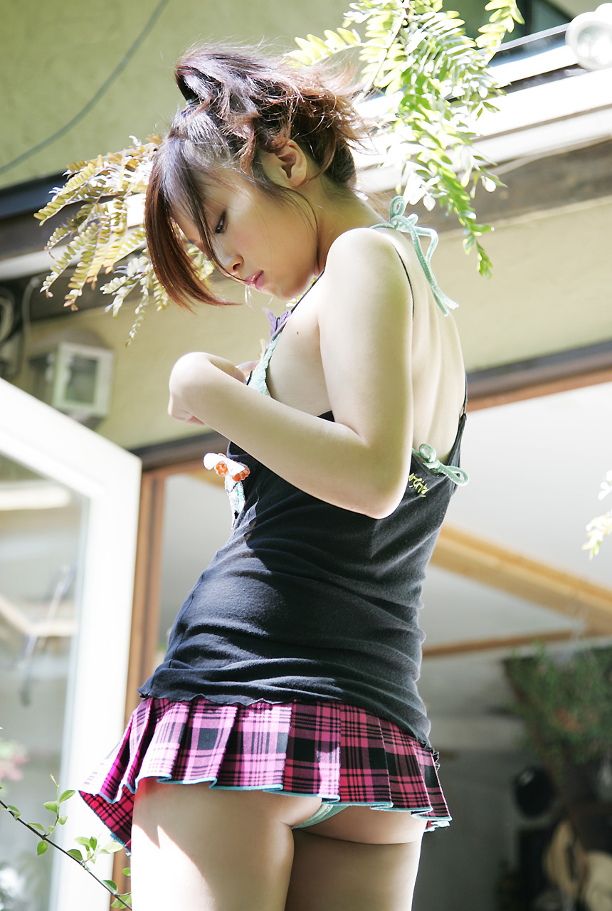 tatsumi natsuko, highres, photo (medium), bikini, bikini top only, camisole, microskirt, skirt, swimsuit