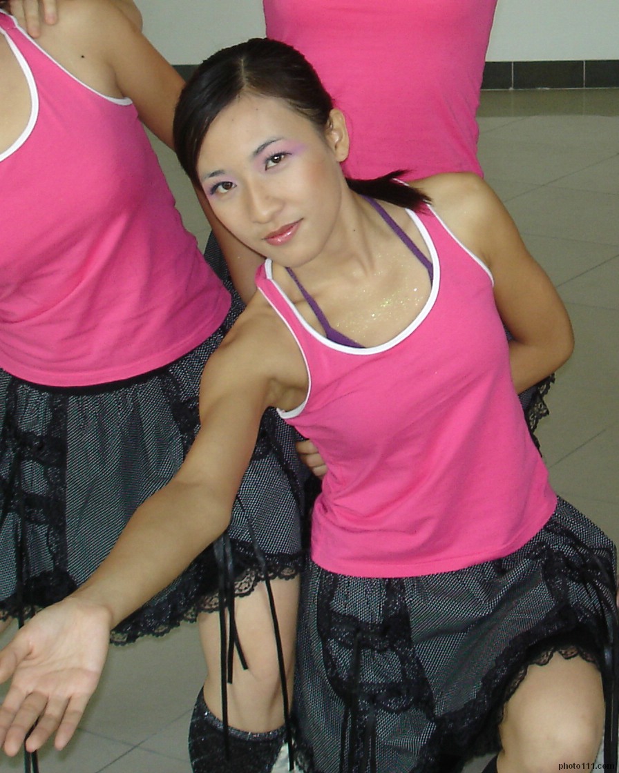photo (medium), tagme, china dance team, kneehighs, skirt, socks, tank top