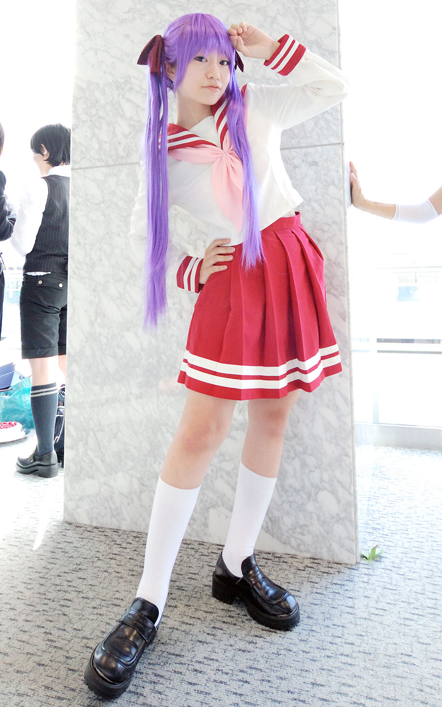 naito, hiiragi kagami, lucky star, highres, photo (medium), cosplay, hair ribbon, purple hair, ribbon, sailor, school uniform, serafuku, socks, twintails