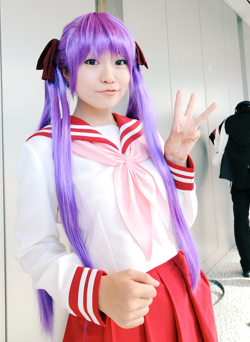 naito, hiiragi kagami, lucky star, highres, photo (medium), cosplay, hair ribbon, purple hair, ribbon, sailor, school uniform, serafuku, twintails