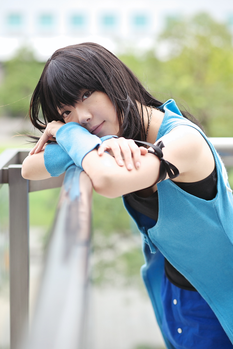 rinoa heartilly, final fantasy, final fantasy viii, ibara, highres, photo (medium), cosplay, miniskirt, skirt, sweater cape, tank top