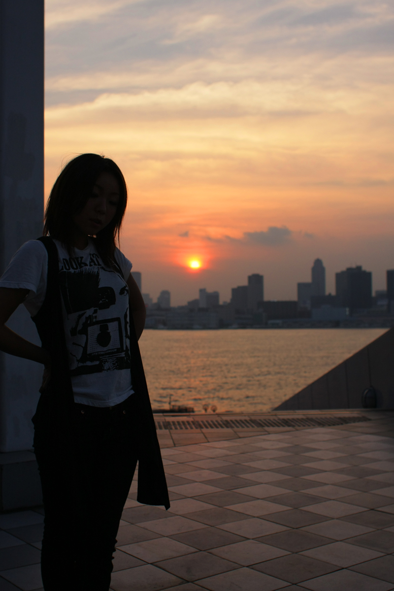 highres, photo (medium), tagme, ai, denim, jeans, pants, shirt, sleeveless sweater jacket, t-shirt