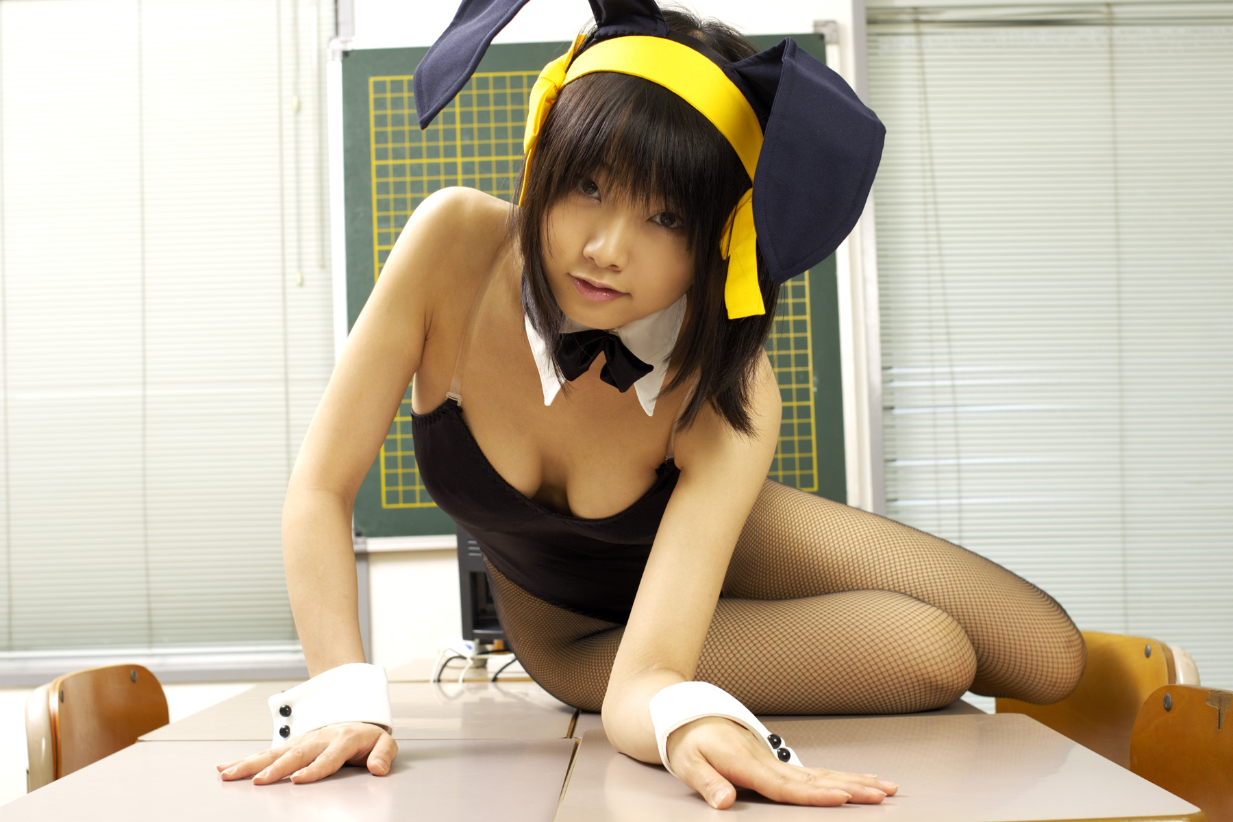 matsunaga ayaka, suzumiya haruhi, suzumiya haruhi no yuuutsu, fishnet legwear, highres, photo (medium), animal ears, asian, bow, bowtie, breasts, classroom, cleavage, cosplay, costume, fake animal ears, fishnets, flat chest, hair ribbon, leotard, playboy bunny, rabbit ears, ribbon, school, thighhighs