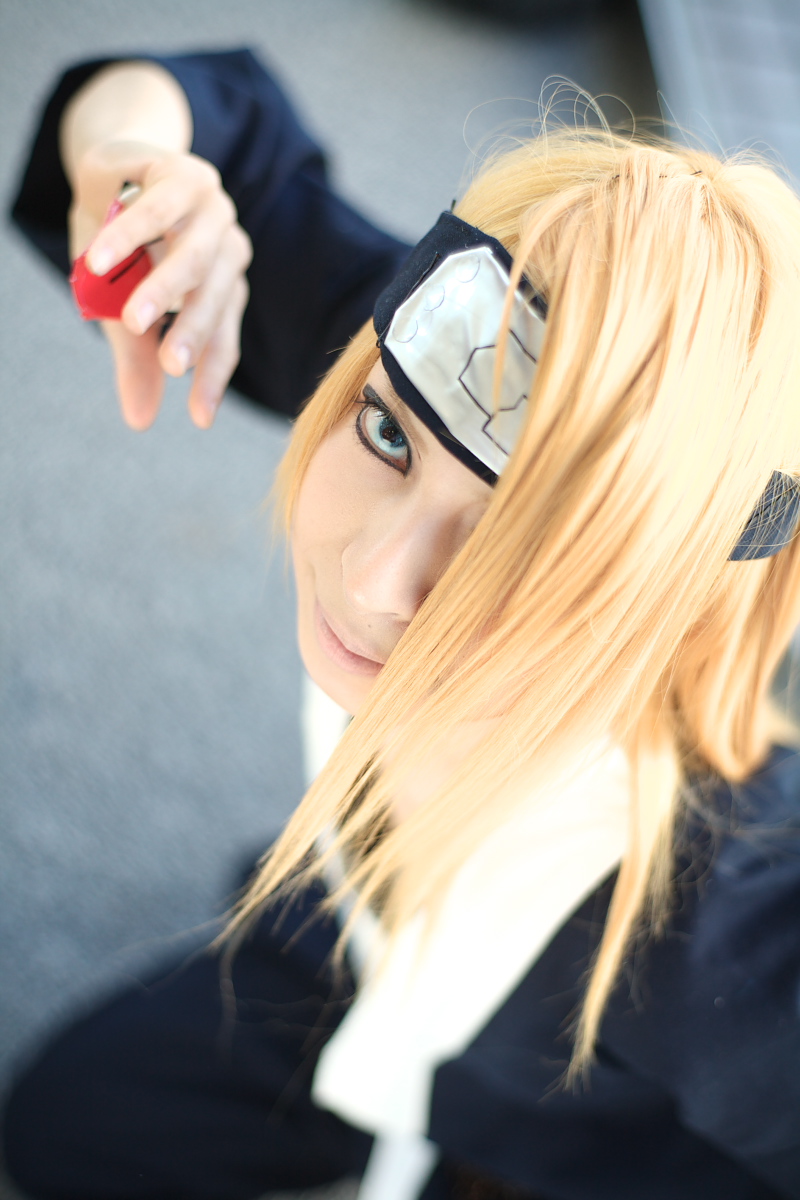 ari (model), deidara (naruto), naruto (series), naruto shippuuden, highres, photo (medium), blonde hair, cosplay, handmouth, headband