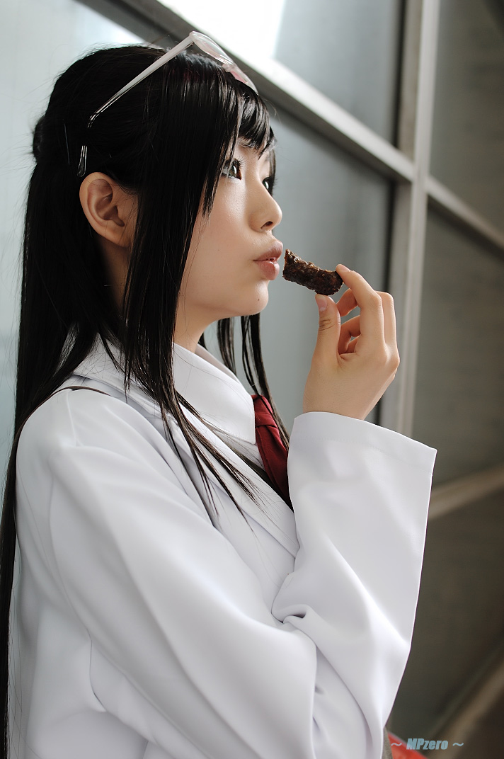 namada, ema skye, ace attorney, apollo justice ace attorney, capcom, photo (medium), 1girl, asian, black hair, blue eyes, color contacts, cosplay, ema skye (cosplay), eyewear on head, female focus, food, lab coat, long hair, outdoors, solo, sunglasses, vest