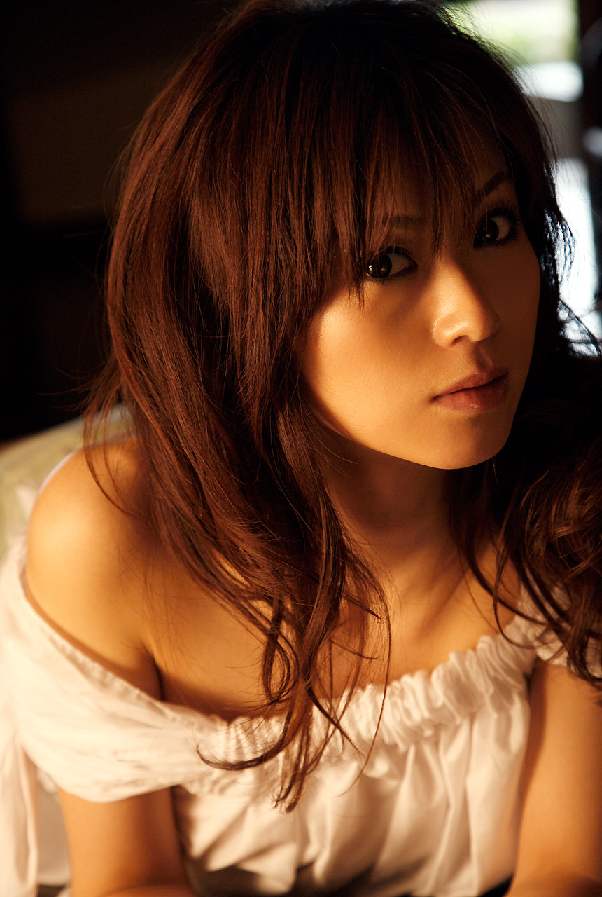 hatano hiroko, natsu no owari no tabi, highres, photo (medium), tagme, blouse, shirt