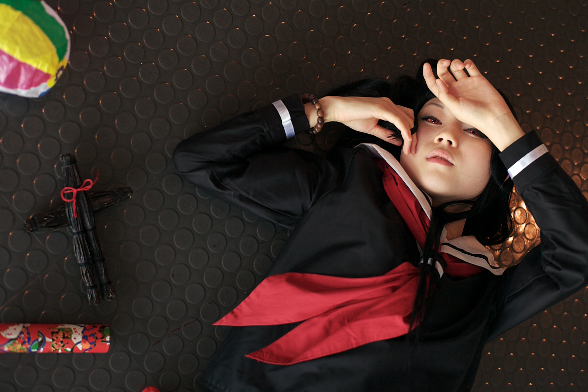 enma ai, kanata (model), jigoku shoujo, photo (medium), ball, beachball, cosplay, kaleidoscope, sailor, school uniform, serafuku, waraningyo