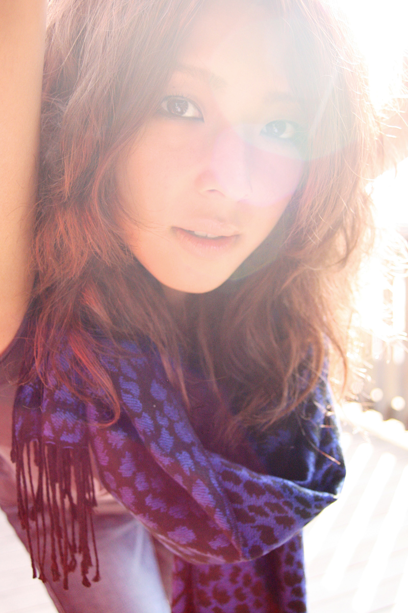 highres, photo (medium), tagme, denim, jeans, pants, scarf, shirt, t-shirt