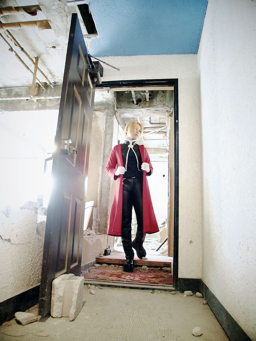 edward elric, rui (model), fullmetal alchemist, highres, photo (medium), blonde hair, boots, coat, cosplay, overcoat