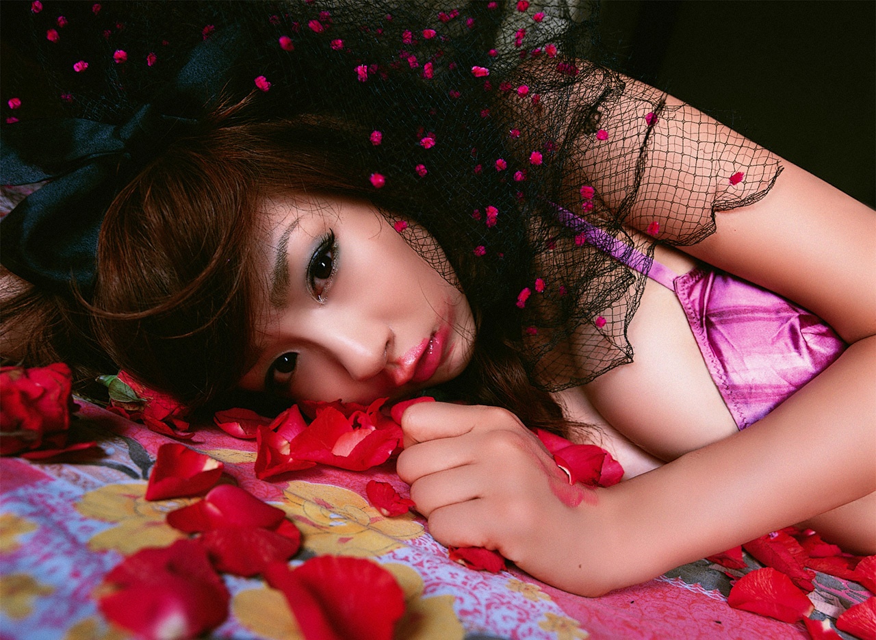 hoshino aki, photo (medium), bed, bra, bug, butterfly, lingerie, lipstick smear, petals, rose petals, underwear, veil