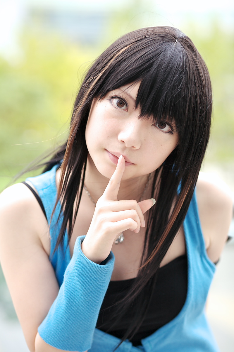 rinoa heartilly, final fantasy, final fantasy viii, ibara, highres, photo (medium), cosplay, shorts, sweater coat, tank top, wristband