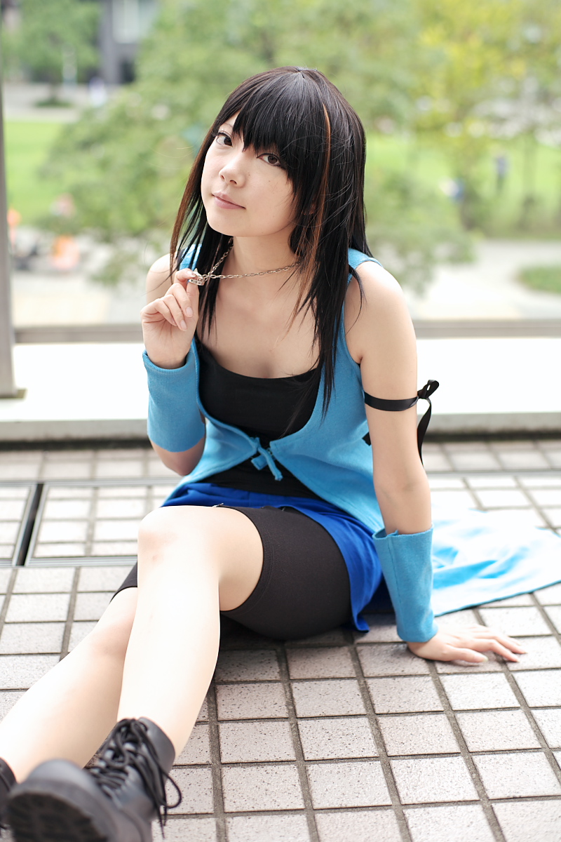 rinoa heartilly, final fantasy, final fantasy viii, ibara, highres, photo (medium), cosplay, shorts, sweater coat, tank top, wristband