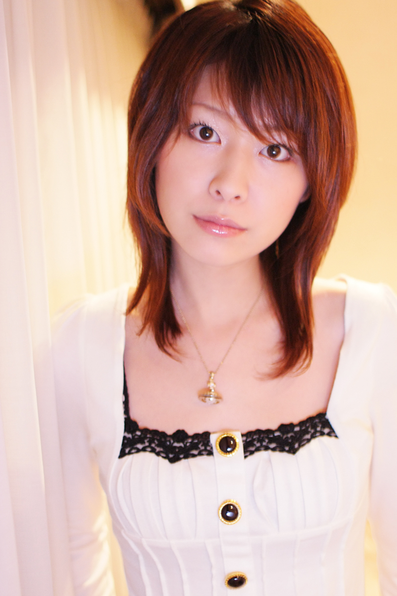 mao, highres, photo (medium), tagme, blouse, jewelry, pendant, shirt