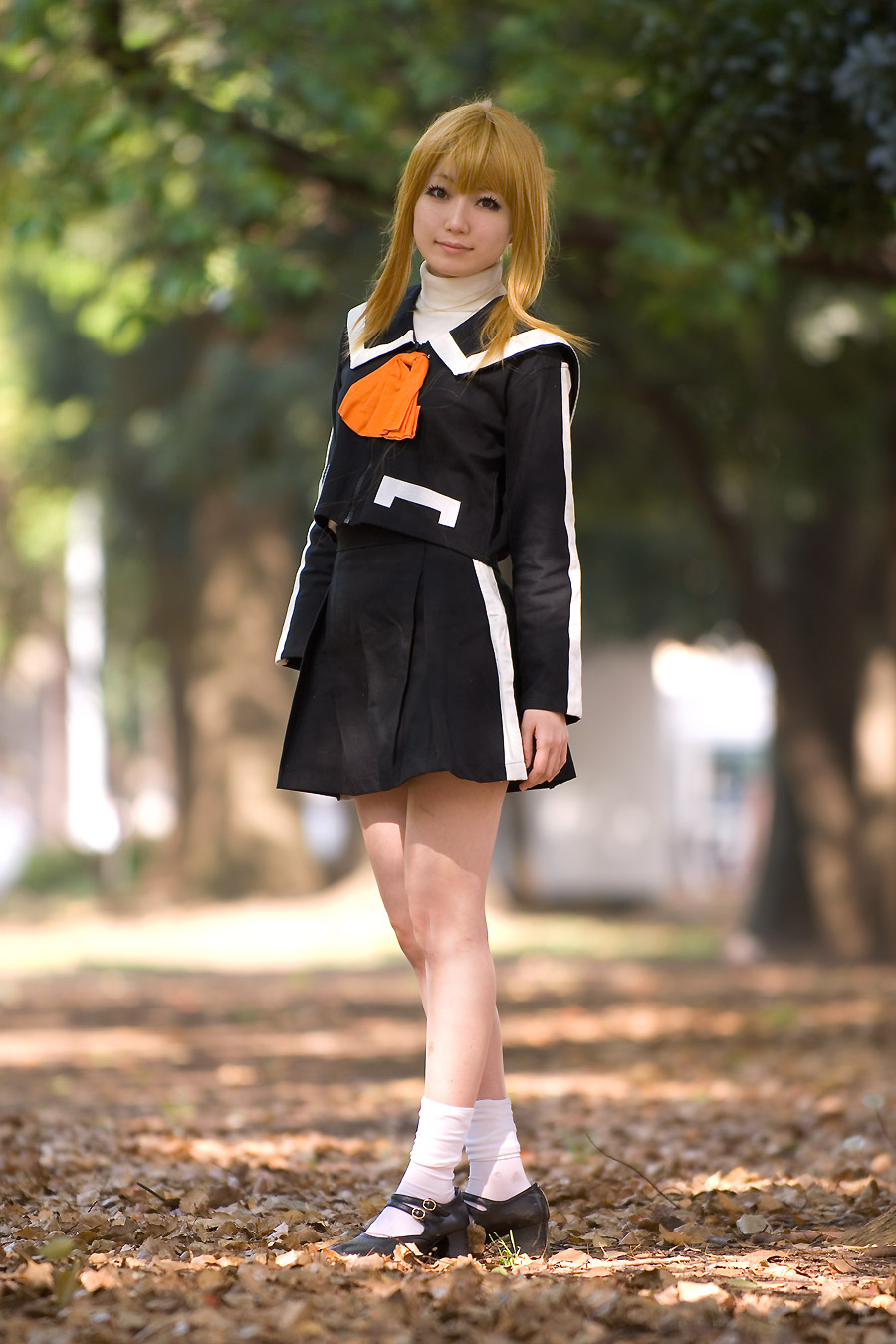 sagiri shion, character request, highres, photo (medium), source request, blonde hair, cosplay, pleated skirt, sailor, school uniform, serafuku, skirt, socks