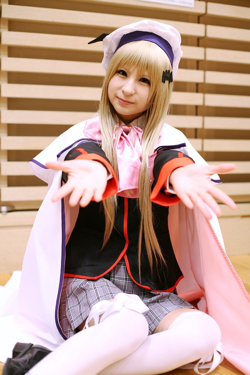 raiko, noumi kudryavka, little busters!, highres, photo (medium), beret, boots, cape, cosplay, hat, pleated skirt, sailor, school uniform, serafuku, skirt, thighhighs