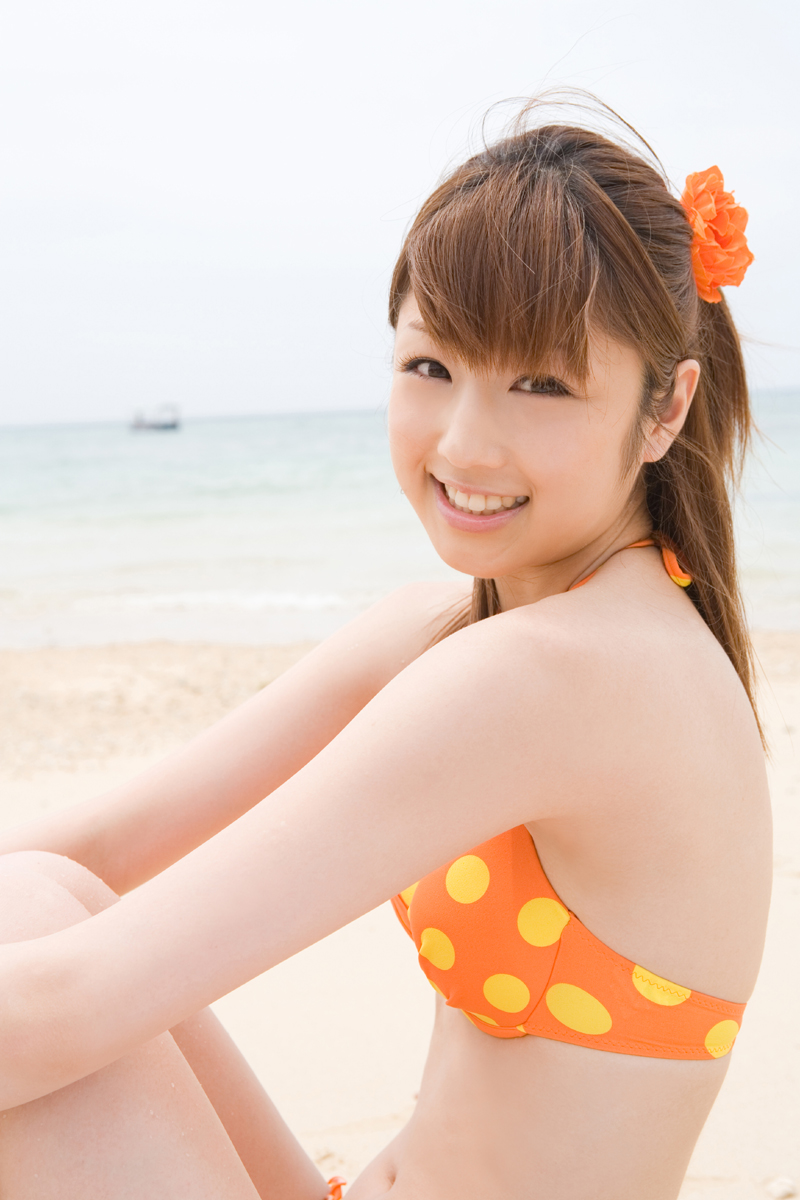 ogura yuuko, autumn breeze, highres, photo (medium), beach, bikini, ocean, polka dot, swimsuit