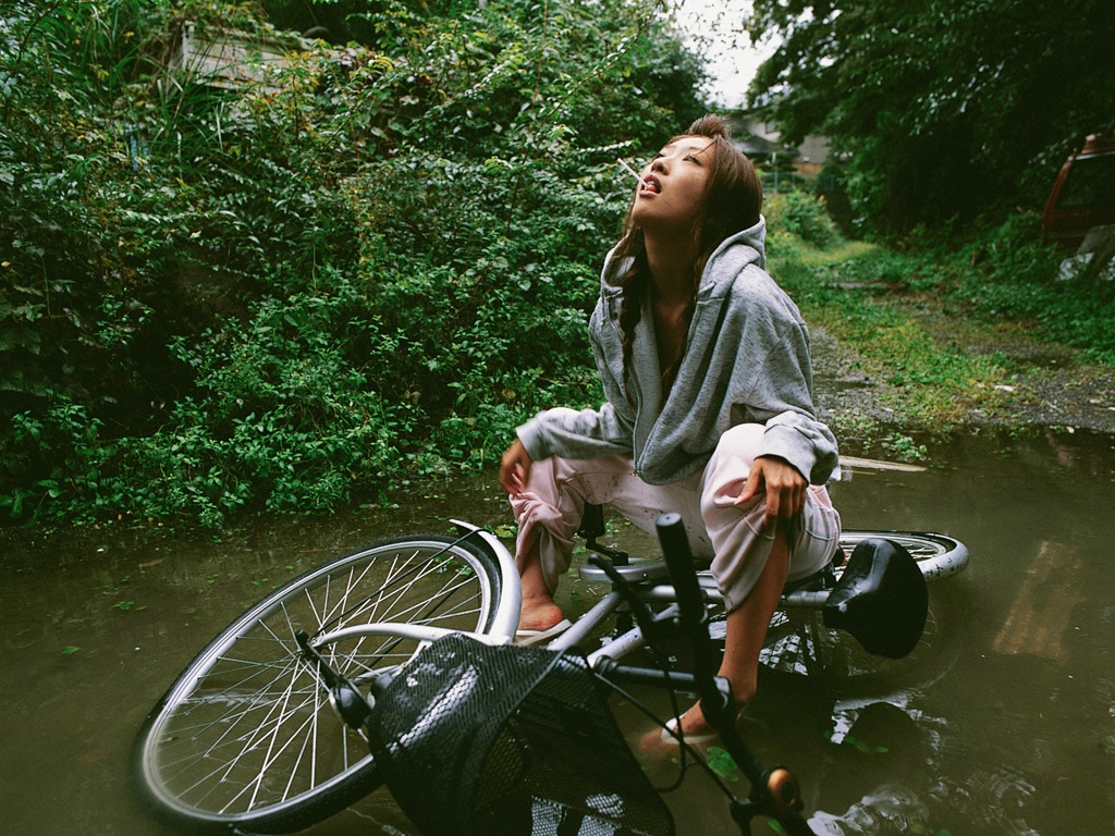 ando sayaka, photo (medium), bicycle, hood, hoodie, mud, pond, running pants, sandals, wet