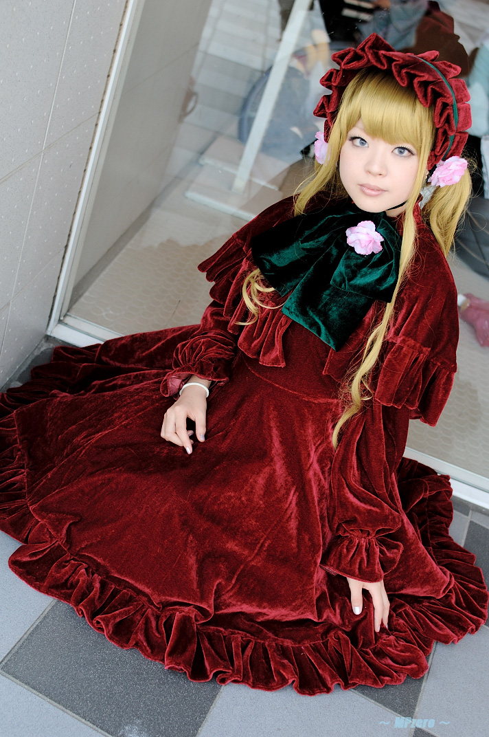 uni (plastic girl), shinku, uni (cosplayer), rozen maiden, photo (medium), blonde hair, bonnet, cosplay, dress, frills, gown