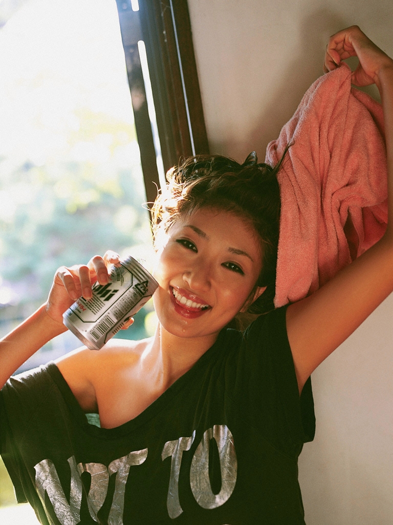 ando sayaka, photo (medium), tagme, alcohol, beer, shirt, t-shirt, towel