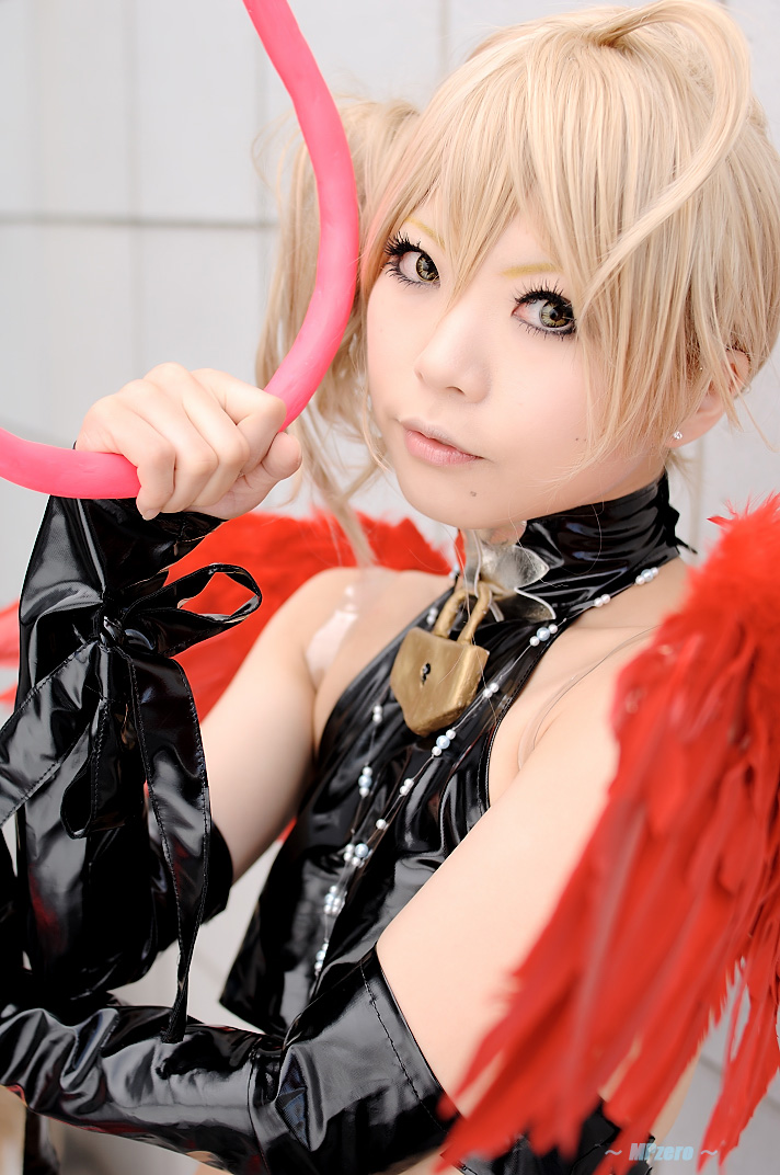 saki kano, benio, zone-00, photo (medium), ahoge, belt, blonde hair, cosplay, elbow gloves, gloves, halterneck, lock, padlock, wings