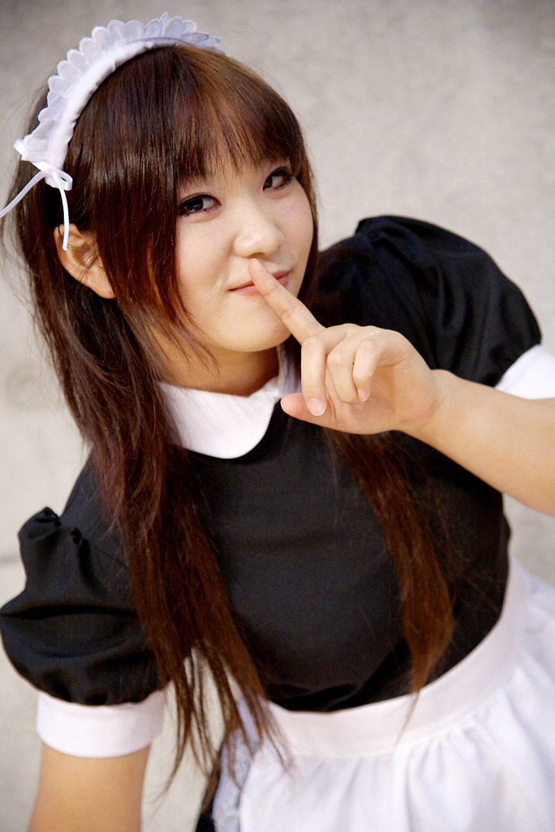hirazuka yuki, highres, photo (medium), apron, cosplay, maid, maid apron