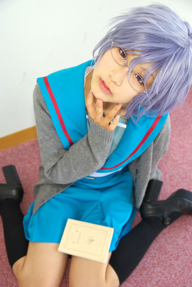 nagato yuki, suzumiya haruhi no yuuutsu, photo (medium), blue hair, book, cardigan, cosplay, glasses, kneehighs, koubou tokori, sailor, school uniform, serafuku, socks