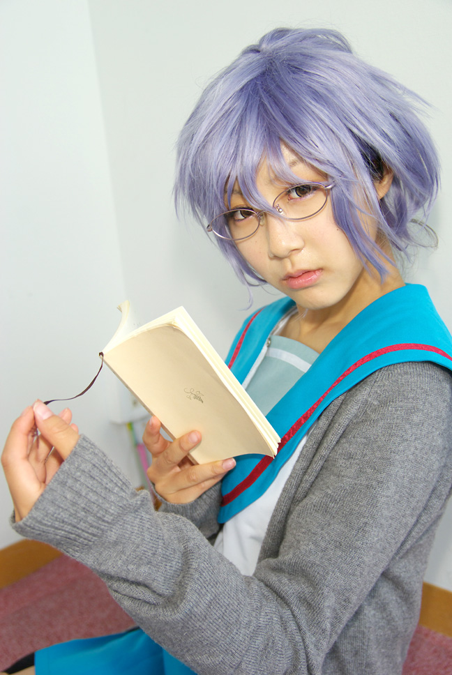 nagato yuki, suzumiya haruhi no yuuutsu, photo (medium), blue hair, book, cardigan, cosplay, glasses, kneehighs, koubou tokori, sailor, school uniform, serafuku, socks