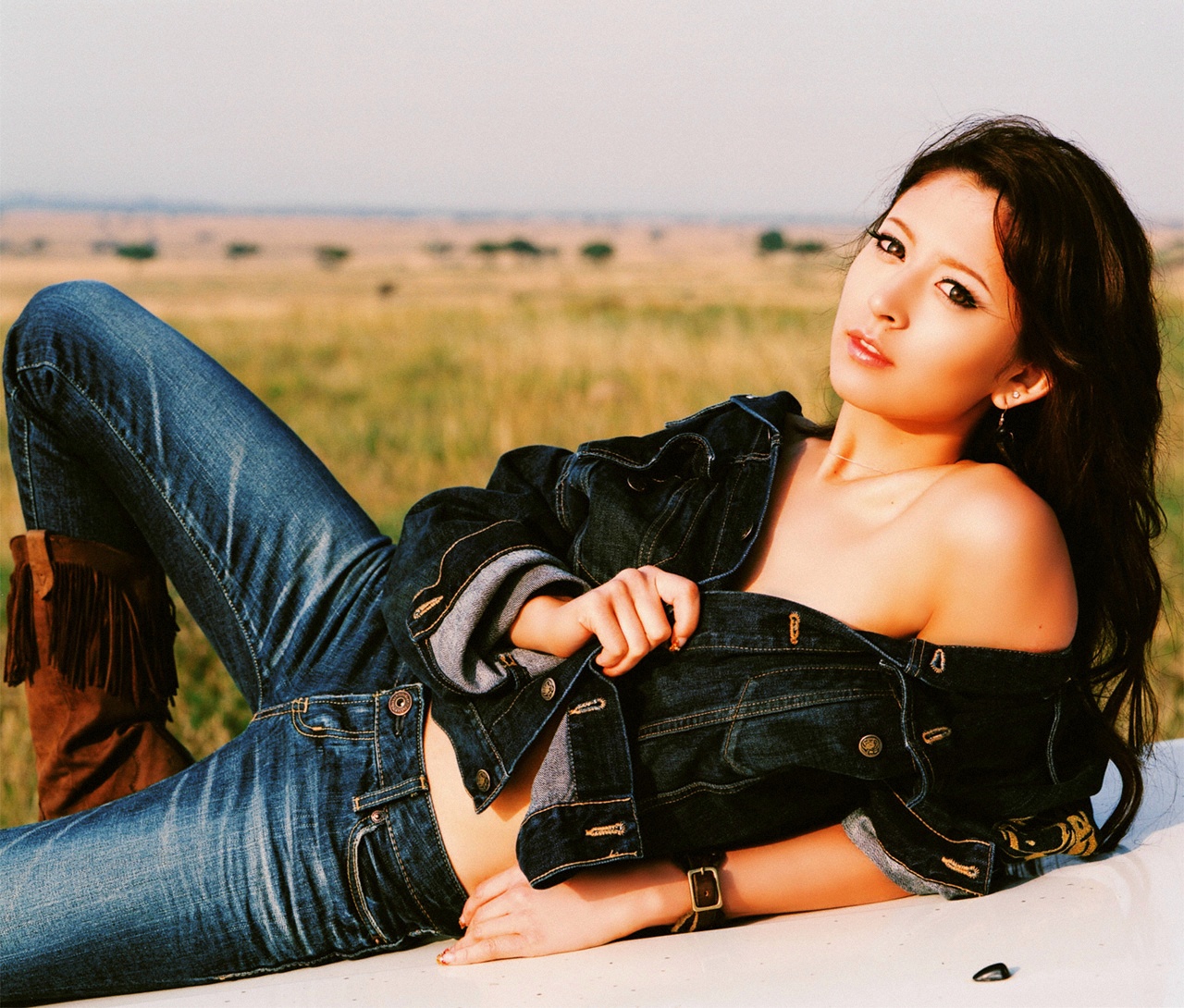leah dizon, photo (medium), africa, boots, denim, denim jacket, jacket, jeans, kenya, pants