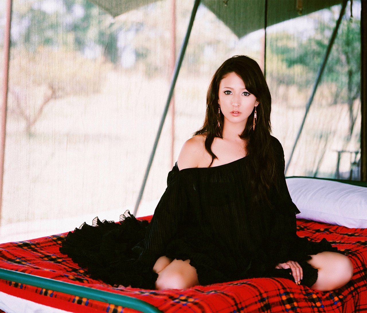 leah dizon, photo (medium), africa, bed, dress, kenya, mosquito netting