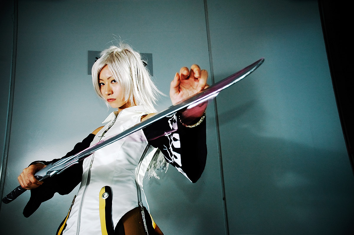 yukiya, calintz, magna carta, silver hair, photo (medium), cosplay, robe, sword, weapon, wings