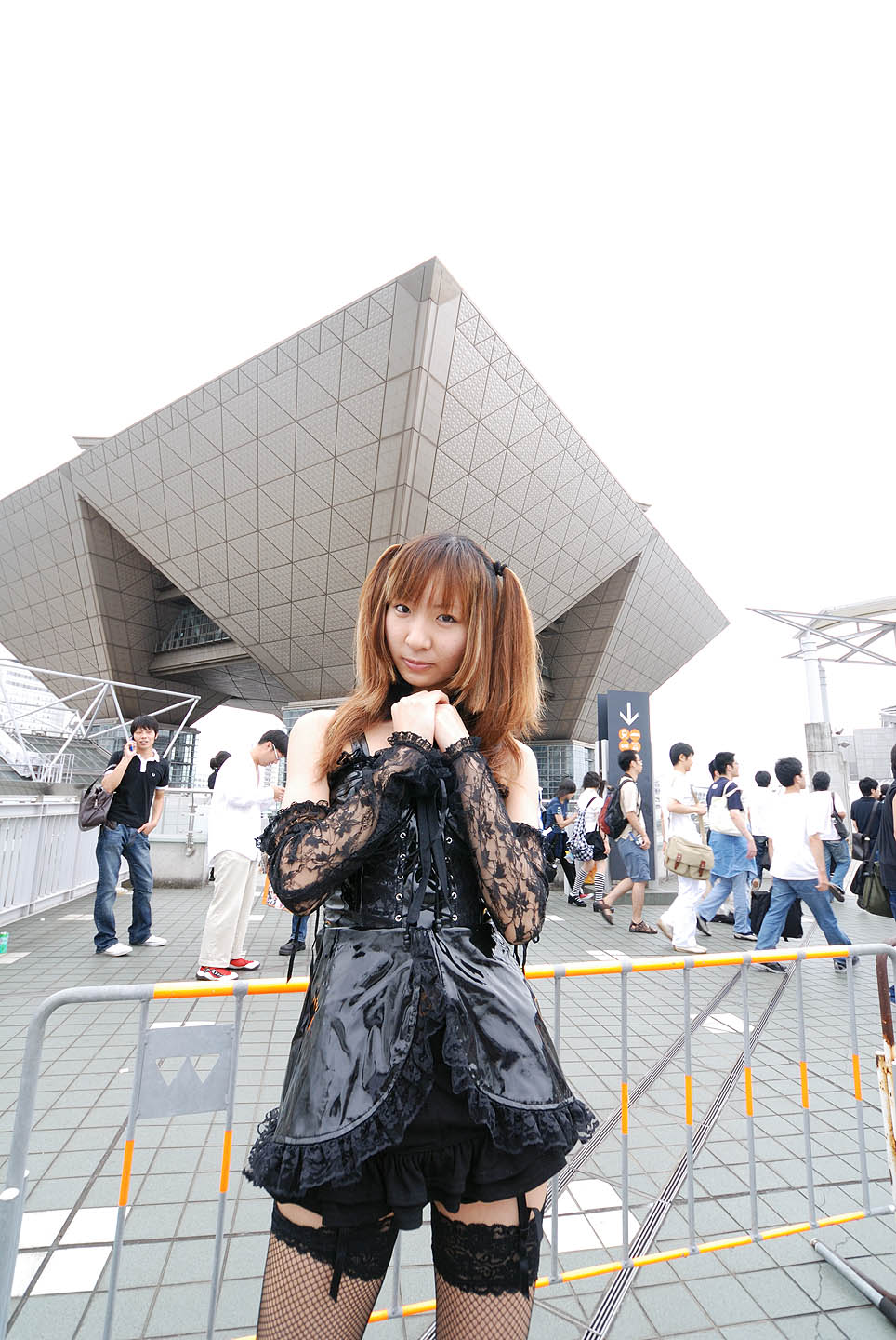 amane misa, iwazaki rinka, death note, highres, photo (medium), cosplay, detached sleeves, dress, fishnets, garter belt, lace, thighhighs, twintails