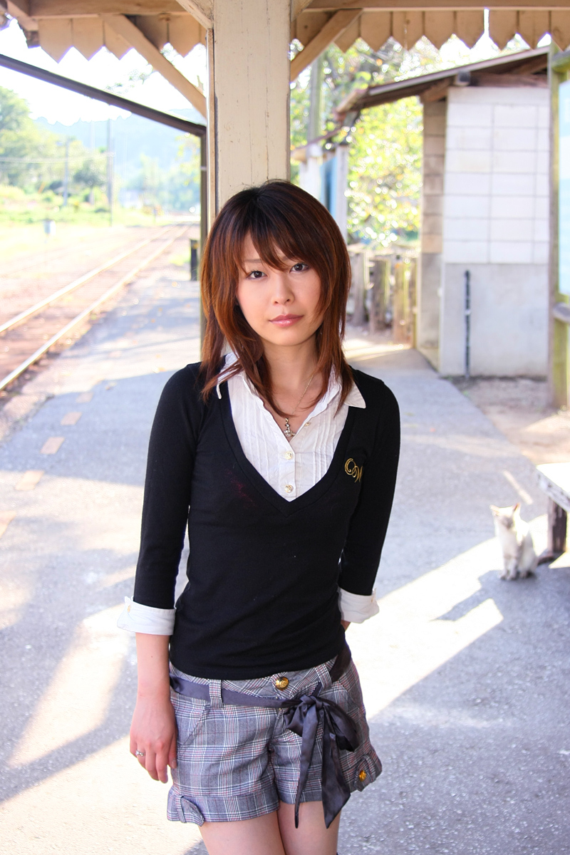 mao, highres, photo (medium), asian, blouse, boots, jewelry, pendant, shirt, shorts, thighhighs