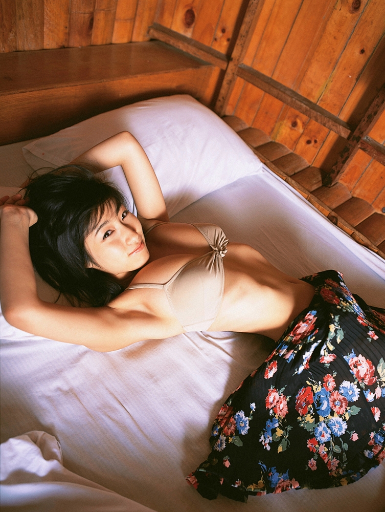 sato hiroki, ysweb vol 32, photo (medium), bed, bikini, breasts, cleavage, skirt, swimsuit