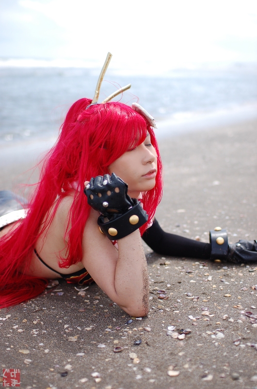 yoko littner, tengen toppa gurren lagann, photo (medium), arm warmers, beach, bikini, bikini top only, chopsticks, cosplay, fingerless gloves, gloves, kudou rou, ocean, red hair, scarf, shorts, swimsuit, wet