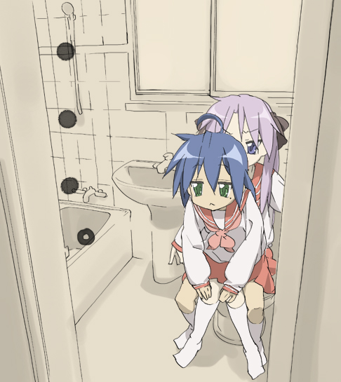 neemui, hiiragi kagami, izumi konata, lucky star, bad id, bad pixiv id, 00s, 2girls, :<, bath, bathroom, blue eyes, blue hair, green eyes, kneehighs, mole, mole under eye, multiple girls, peeing, peeing together, purple hair, school uniform, serafuku, sharing toilet, socks, thighhighs, toilet, toilet use