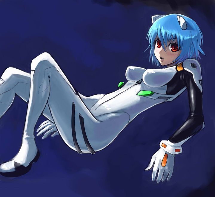 beni-syoga, ayanami rei, neon genesis evangelion, bad id, bad pixiv id, blue background, blue hair, from side, hair between eyes, interface headset (evangelion), mecha pilot suit, plugsuit (evangelion), red eyes, short hair, solo