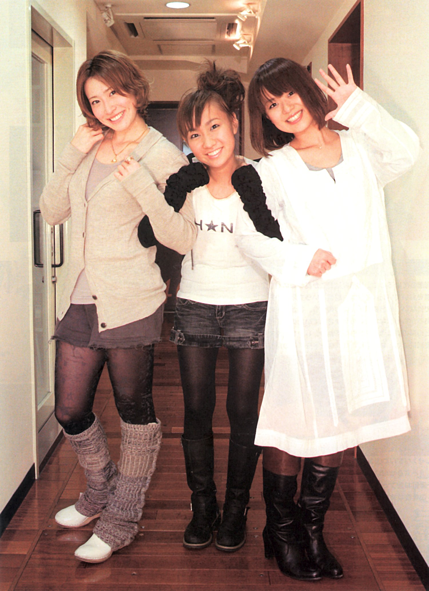 iguchi yuka, nazuka kaori, takagaki ayahi, highres, photo (medium), scan, 3girls, asian, brown hair, indoors, looking at viewer, multiple girls, short hair, smile, voice actor