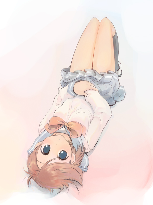 ikeda jun (mizutamari), tagme, blue eyes, brown hair, lying, school uniform, serafuku, solo