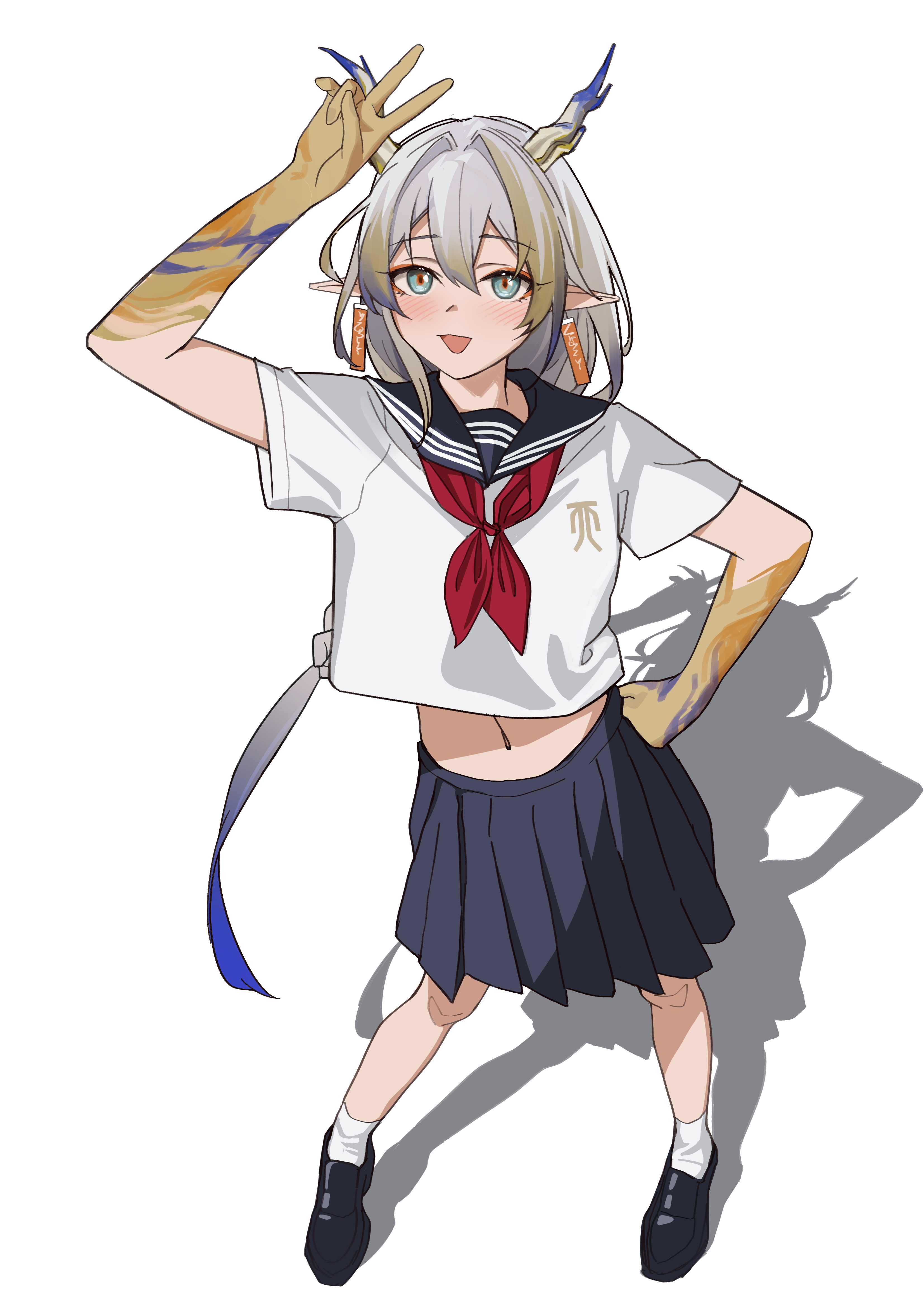 alter sang, shu (arknights), arknights, absurdres, chinese commentary, commentary request, highres, 1girl, :d, alternate costume, ankle socks, arm up, black sailor collar, black shoes, black skirt, blonde hair, blush, colored extremities, dragon girl, dragon horns, earrings, full body, green eyes, grey hair, hair between eyes, hand on own hip, horns, jewelry, long hair, looking at viewer, midriff peek, multicolored hair, navel, neckerchief, open mouth, pleated skirt, pointy ears, purple hair, red neckerchief, sailor collar, school uniform, serafuku, shadow, shirt, shoes, short sleeves, simple background, skirt, smile, socks, solo, standing, v, v over head, very long hair, white background, white shirt, white socks