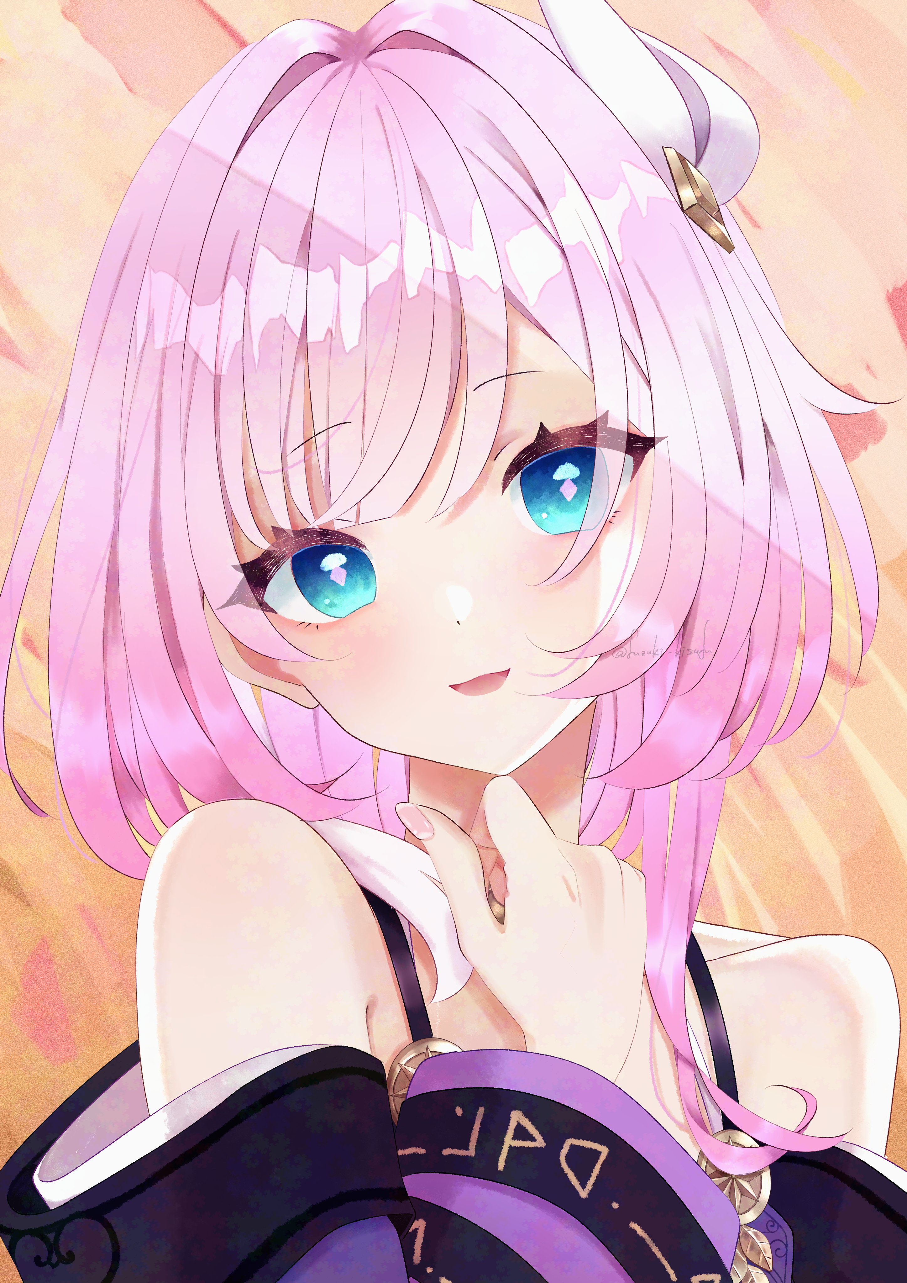 cyrene (honkai: star rail), honkai: star rail, honkai (series), absurdres, commentary request, highres, 1girl, bare shoulders, blue eyes, coat, fuzuki (fuzuki kizufu), hair ornament, looking at viewer, medium hair, orange sky, parted lips, pink hair, purple coat, sky, smile, solo, upper body