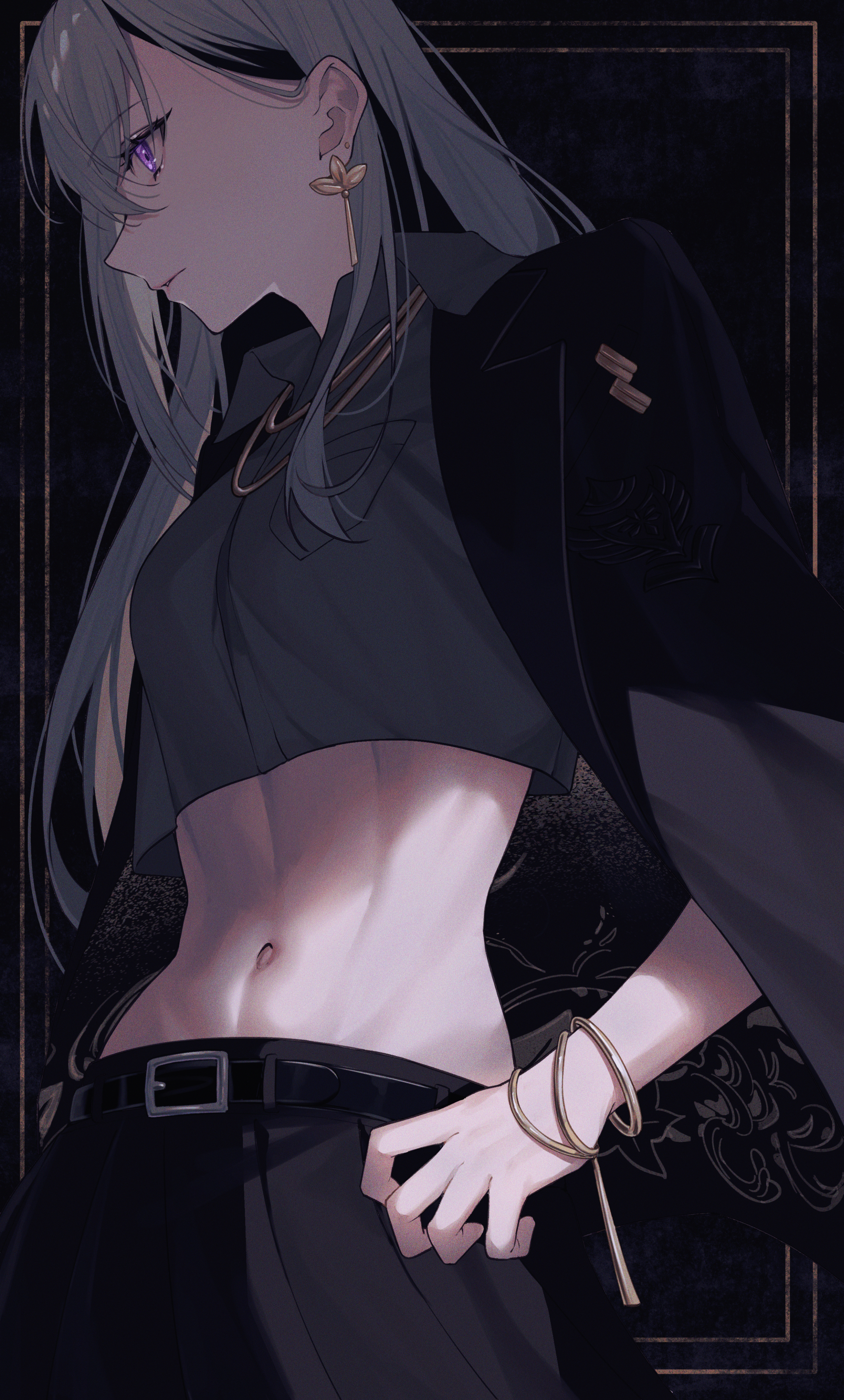 yuki hare1130, higuchi kaede, higuchi kaede (16th costume), nijisanji, absurdres, commentary request, highres, 1girl, belt, belt buckle, black belt, black hair, bracelet, buckle, colored inner hair, crop top, cropped shirt, dark background, earrings, from side, grey hair, grey shirt, hands on own hips, jacket, jacket on shoulders, jewelry, long hair, long sleeves, midriff, multicolored hair, navel, necklace, official alternate costume, parted lips, purple eyes, shirt, solo, toned, toned female, virtual youtuber