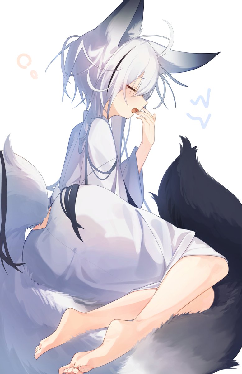 original, highres, 1girl, animal ears, closed eyes, fox ears, fox girl, fox tail, japanese clothes, kimono, long hair, messy hair, multicolored hair, nekozyake game, open mouth, simple background, sleepy, solo, squeans, tail, white background, white hair, yawning