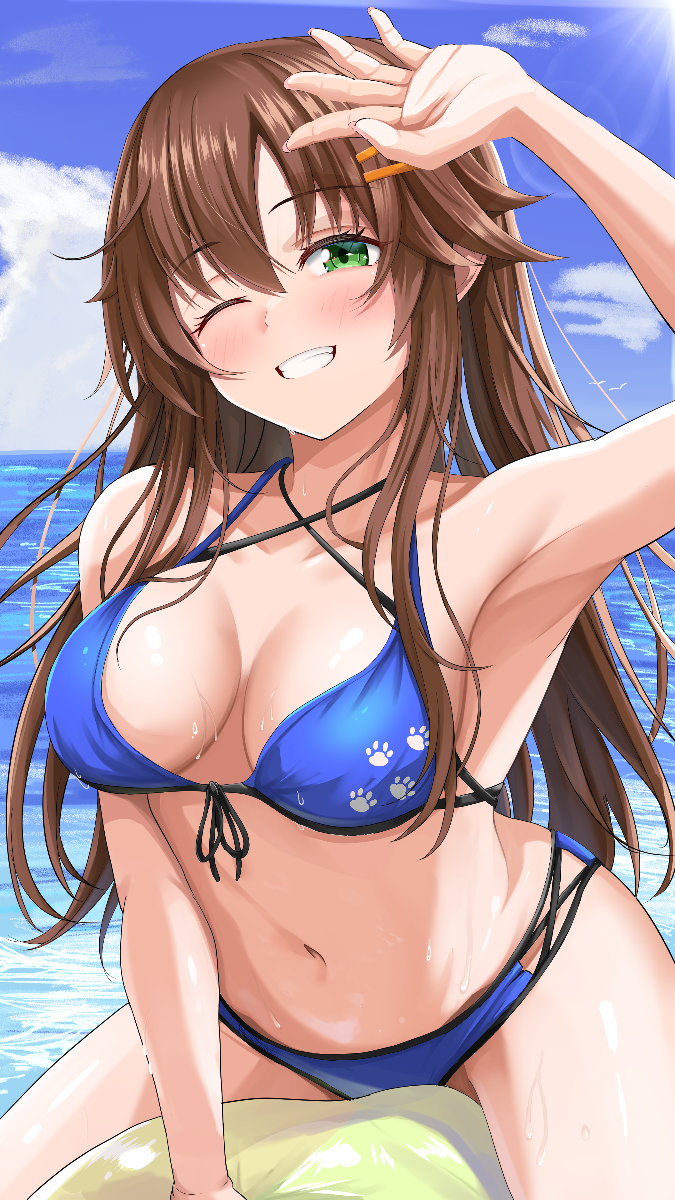 hachi7515, himekawa yuki, idolmaster, idolmaster cinderella girls, absurdres, highres, 1girl, bikini, blue bikini, blue sky, breasts, brown hair, cleavage, cloud, criss-cross straps, day, front-tie bikini top, front-tie top, green eyes, grin, hair ornament, hairclip, horizon, long hair, medium breasts, multi-strapped bikini top, navel, ocean, outdoors, sitting, sky, smile, solo, swimsuit