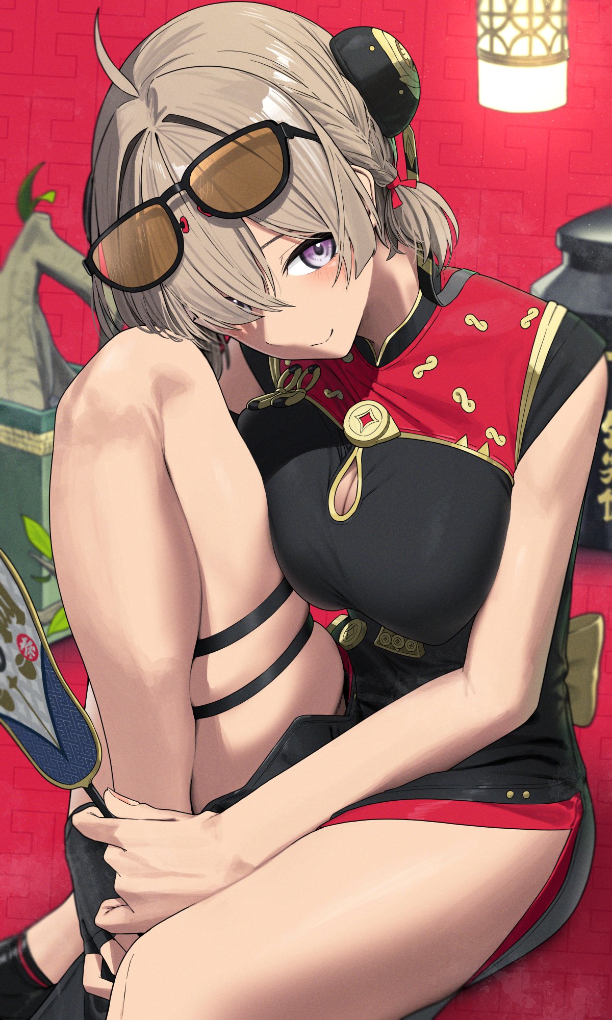 noeru, sweety (zenless zone zero), zenless zone zero, commentary request, highres, 1girl, ahoge, black dress, blush, breasts, brown hair, china dress, chinese clothes, cleavage, closed mouth, clothing cutout, dress, eyewear on head, fingerless gloves, gloves, hair intakes, hair over one eye, hand fan, holding, holding fan, knee up, large breasts, looking at viewer, purple eyes, short hair, single fingerless glove, sitting, skindentation, solo, thigh strap, tinted eyewear, tuanshan, underboob cutout, yellow-tinted eyewear