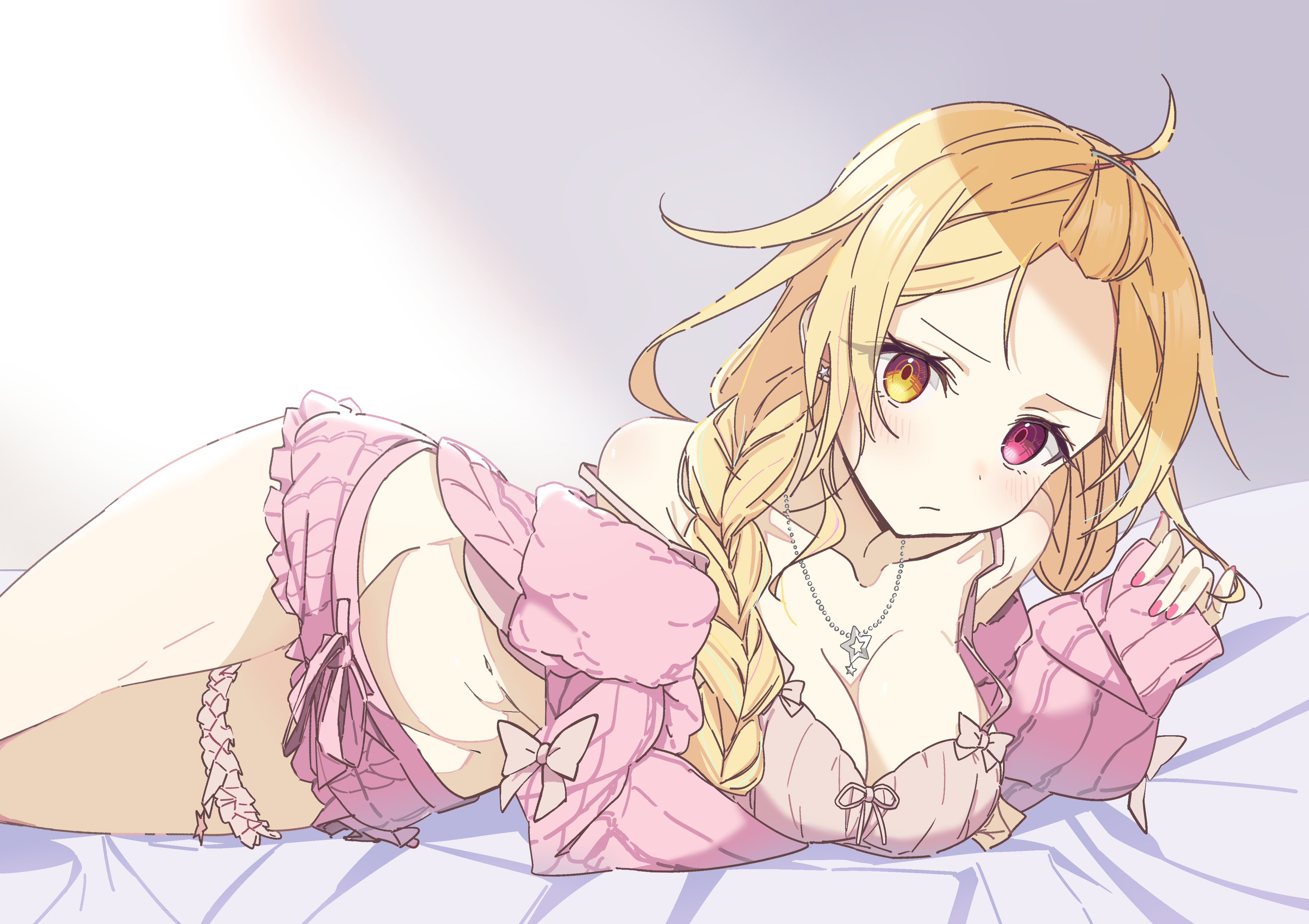 oninome tsuki, hoshikawa sara, hoshikawa sara (7th costume), nijisanji, absurdres, highres, 1girl, :t, ahoge, babydoll, bangs pinned back, bed sheet, blonde hair, braid, breasts, camisole, cleavage, collarbone, frilled camisole, frilled shorts, frilled thigh strap, frills, groin, heterochromia, jewelry, large breasts, light blush, long hair, long sleeves, looking at viewer, lying, midriff, navel, necklace, on bed, on side, pink babydoll, pink camisole, pink nails, pink shorts, red eyes, shorts, sleepwear, spaghetti strap, star (symbol), star necklace, strap slip, thigh strap, thighs, virtual youtuber, yellow eyes