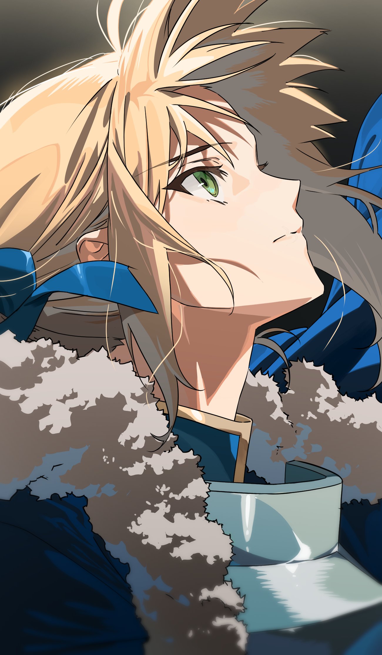 artoria pendragon (fate), saber (fate), fate/stay night, fate (series), highres, 1girl, armor, armored dress, black background, blonde hair, blue cape, blue dress, blue ribbon, blurry, breastplate, cape, closed mouth, depth of field, dress, from side, fur-trimmed cape, fur trim, green eyes, hair ribbon, looking up, medium hair, portrait, profile, qkqajrwk, ribbon, solo, wind