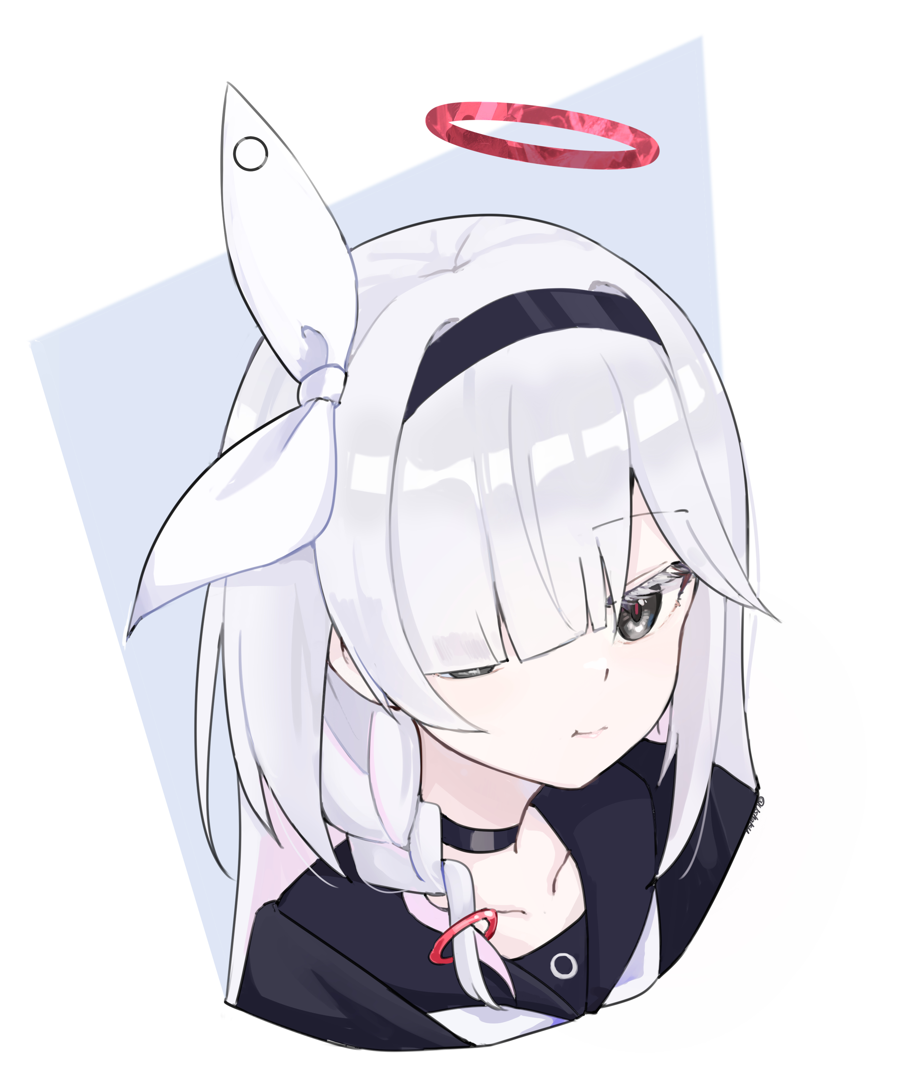 feza chen (ushaku), plana (blue archive), blue archive, absurdres, commentary request, highres, 1girl, :t, black choker, black hairband, black jacket, black sailor collar, bow, choker, collarbone, colored inner hair, cropped arms, cropped torso, from above, grey background, grey eyes, hair bow, hair over one eye, hairband, halo, jacket, long hair, looking at viewer, multicolored hair, neckerchief, pink hair, portrait, red halo, red pupils, sailor collar, sidelocks, signature, simple background, solo, white background, white bow, white hair, white neckerchief